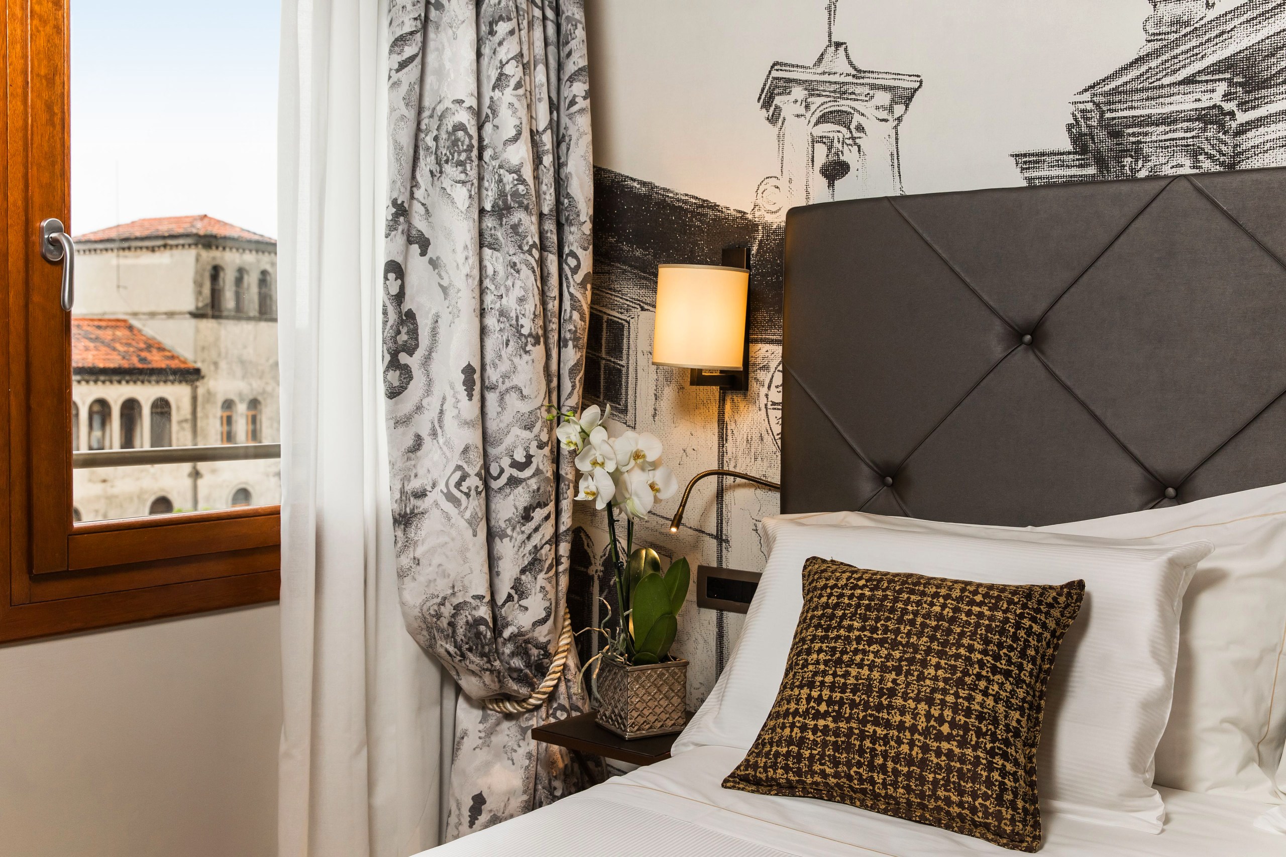 Venice Maggior Consiglio, stylish budget hotel in Venice